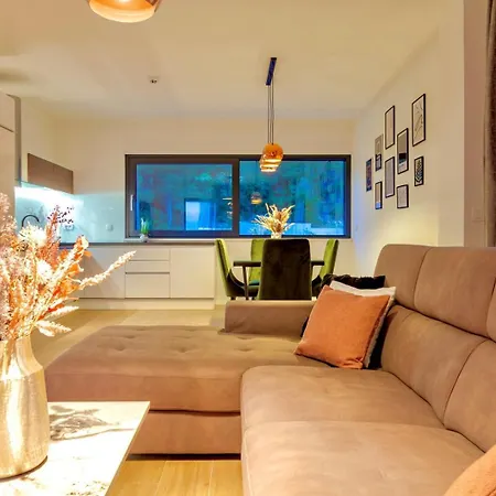 Hermiona Luxury, Heated Private Pool, Elevator, Jacuzzi Villa