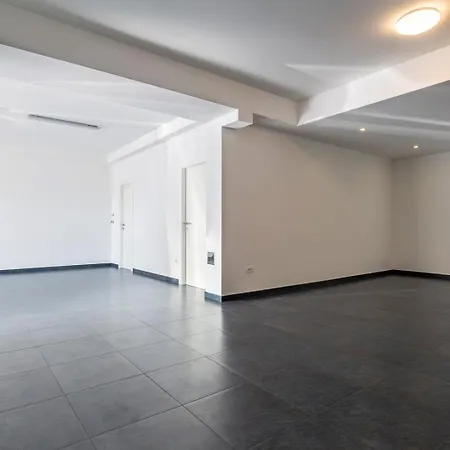 Hermiona Luxury, Heated Private Pool, Elevator, Jacuzzi Villa *