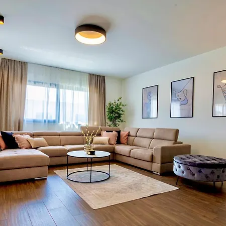 Hermiona Luxury, Heated Private Pool, Elevator, Jacuzzi Villa