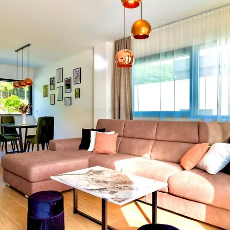 Hermiona Luxury, Heated Private Pool, Elevator, Jacuzzi * بودْسْتغانا