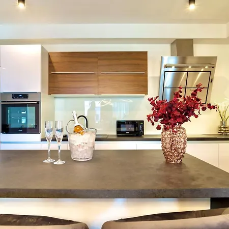 Hermiona Luxury, Heated Private Pool, Elevator, Jacuzzi * بودْسْتغانا